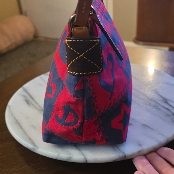 Dooney & Bourke Quilt Print Shoulder Bag! - Picture 11 of 14